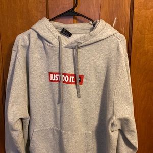 Men’s Nike XL Hoodie